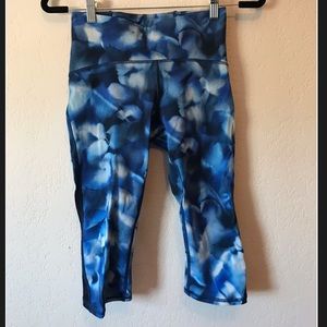 Lululemon train times crop